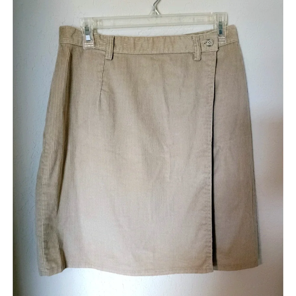 Woolrich Tan Corduroy Knee Length Wrap-Around A-Line Skirt Sz 12